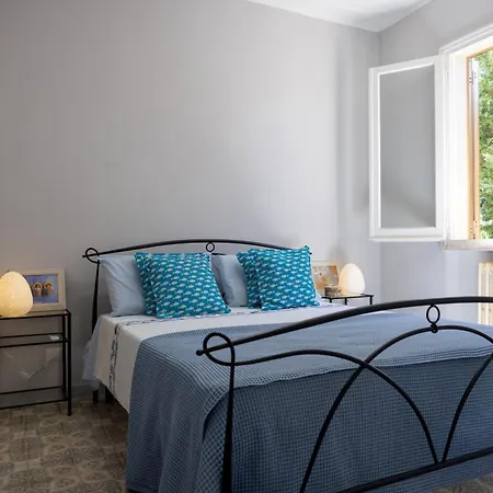 Apartament Residenza Delle Acacie E Del Ligustro - Le Di Valentina *