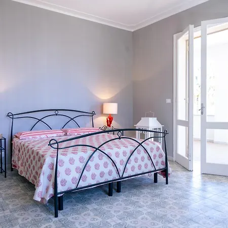 Residenza Delle Acacie E Del Ligustro - Praja,zen Apartment Gallipoli